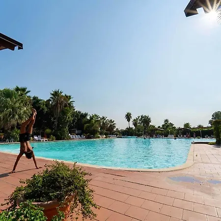 Villaggio MARLUSA 4*